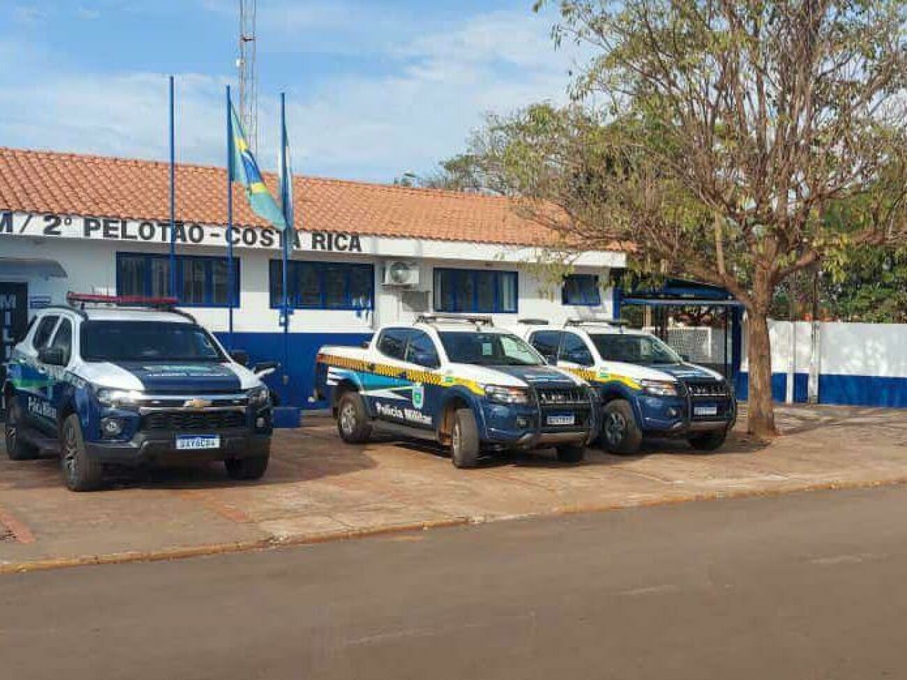 Ilustração da notícia Ciclista invade avenida e é atingido por carro, em Costa Rica da MS Todo dia